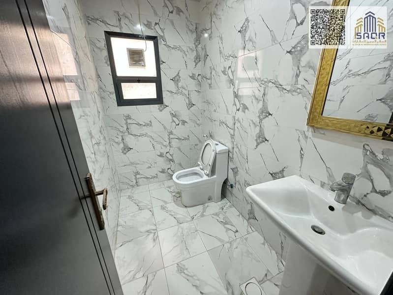 11 e78baf97-9452-4938-9db8-76f23f5e3305. jpg