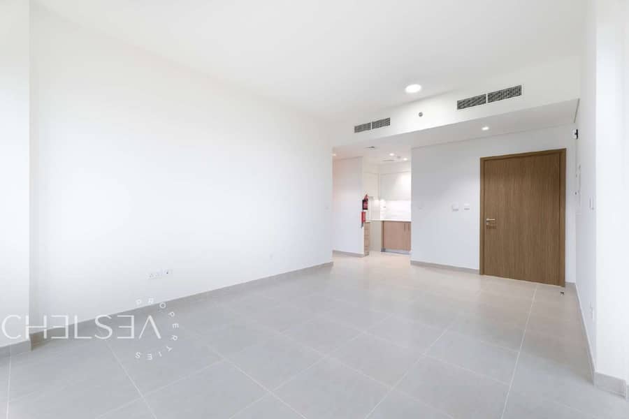 LARGE LAYOUT | MOVE-IN READY | BRAND-NEW LARGE LAYOUT | MOVE-IN READY | BRAND-NEW