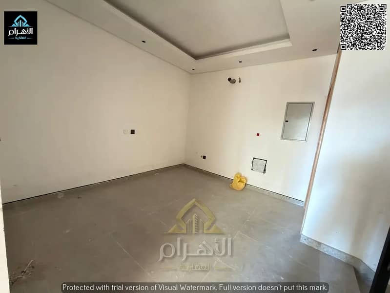 17 840728812-1066x800. webp