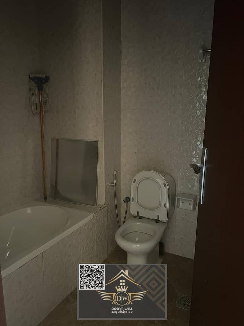 30 777715480-800x600. jpeg