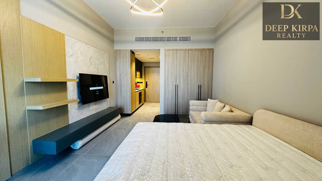 Furnished Studio | Brand New | Luxury Living | Park View - Image 4