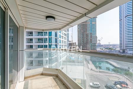 Bright and Modern-design Unit|Pool Views Bright and Modern-design Unit|Pool Views