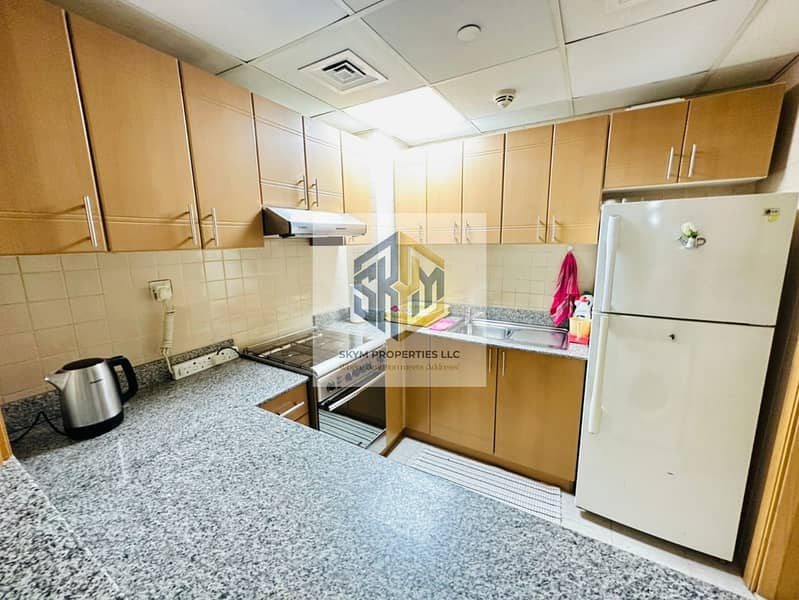 JUST NEAR TO SILICON MALL 1 BHK PRIME LOCATION WITH SUPERMARKET AND CLINIC AND RESTAURANT