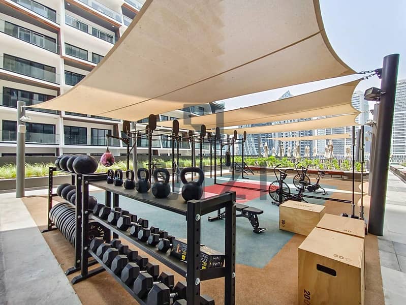 Fully Furnished | Spacious Studio | City View - Image 12
