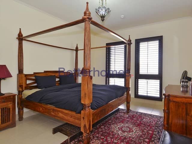 2 Bedrooms Apartment in  Old Town