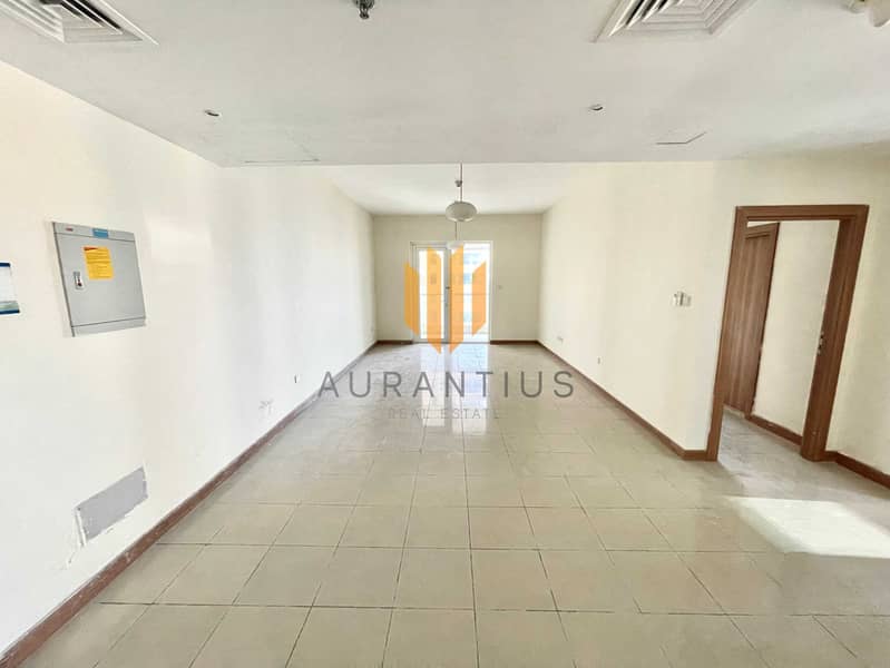 Mid Floor|Vacant Now |Sea View|Spacious Layout Mid Floor|Vacant Now |Sea View|Spacious Layout