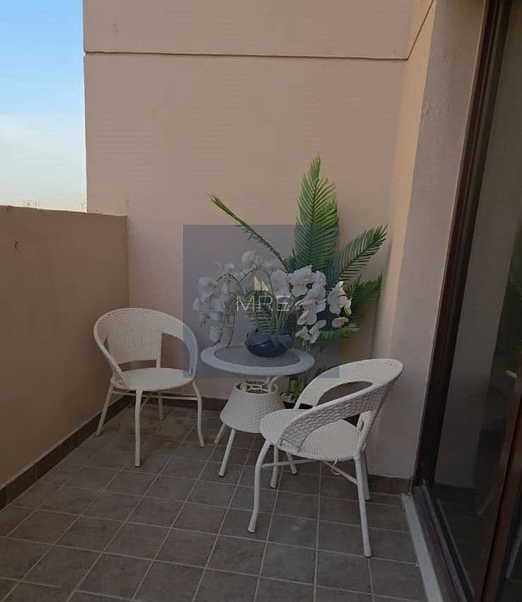 13 Balcony. jpeg