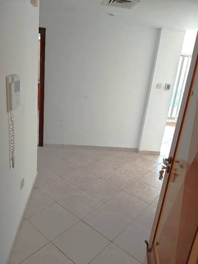 2 Bedroom Apartment for Rent in Deira, Dubai - WhatsApp Image 2026-06-09 at 9.58. 06 AM. jpeg 2 Bedroom Apartment for Rent in Deira, Dubai - WhatsApp Image 2026-06-09 at 9.58. 06 AM. jpeg