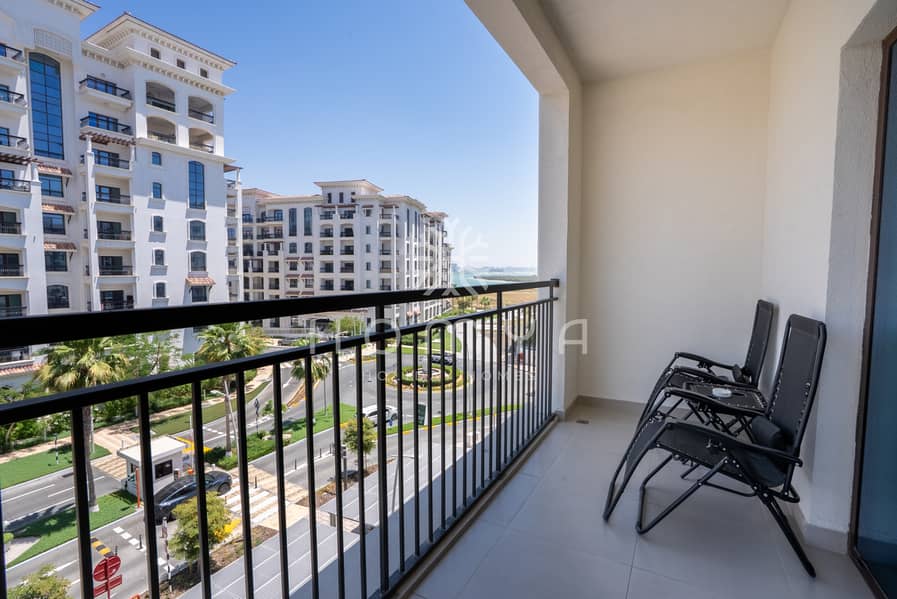 35 Balcony. jpg