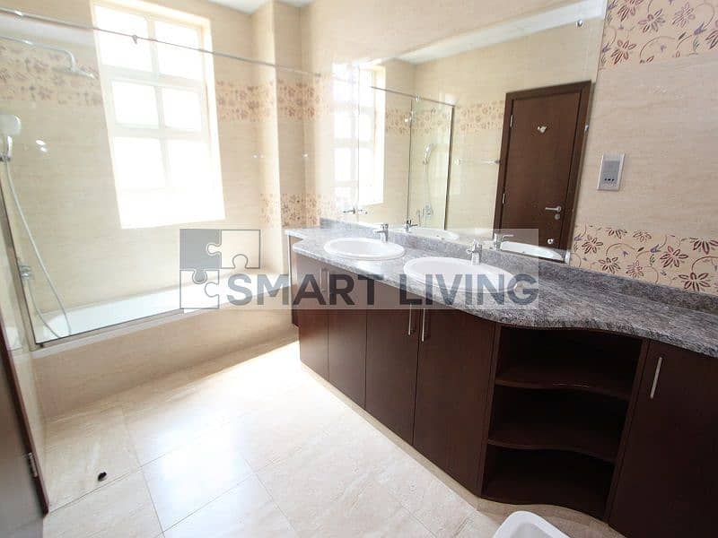 14 Marina_Atzert_Dubai_Real_Estate_Dubailand_The_Villa_Rent_Aldea_Custom_Master_Bathroom. JPG