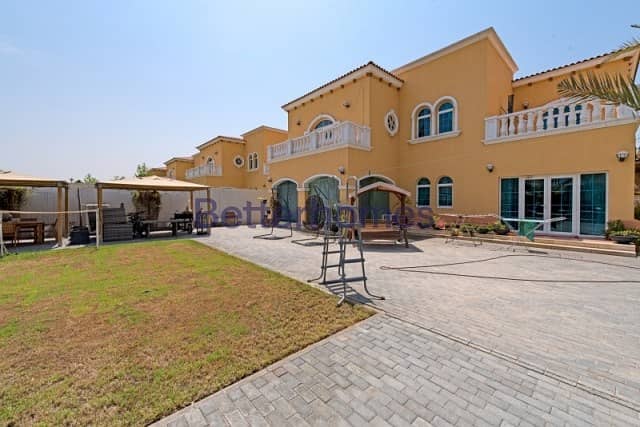 5 Bedrooms Villa in  Jumeirah Park