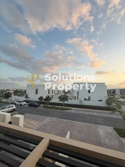 3 Bedroom Townhouse for Rent in Yas Island, Abu Dhabi - WhatsApp Image 2026-06-06 at 20.01. 04 (2). jpeg 3 Bedroom Townhouse for Rent in Yas Island, Abu Dhabi - WhatsApp Image 2026-06-06 at 20.01. 04 (2). jpeg