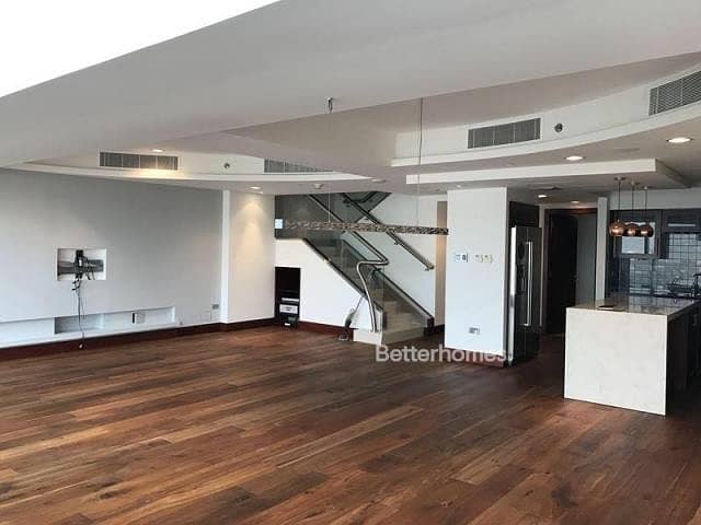 2 Bedrooms Apartment in  World Trade Centre