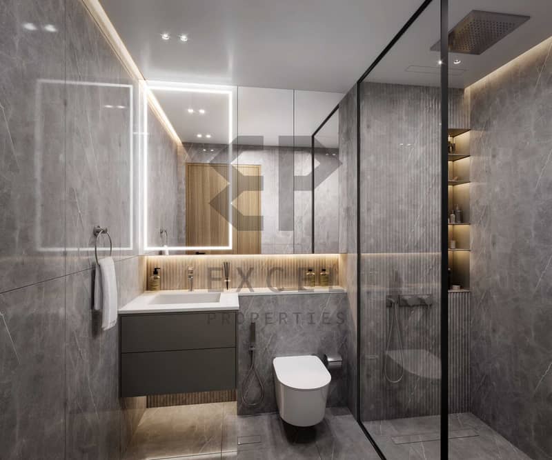12 Main Bathrooom. jpg