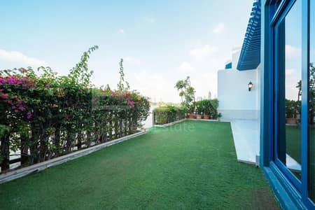 5 Bedroom Villa for Rent in Palm Jumeirah, Dubai - 5BR + MAID | FULL SEA VIEW | PRIVATE BEACH ACCESS 5 Bedroom Villa for Rent in Palm Jumeirah, Dubai - 5BR + MAID | FULL SEA VIEW | PRIVATE BEACH ACCESS