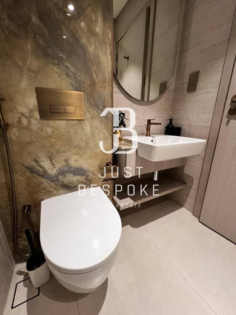 24 PH3 TOILET ROOM. jpeg