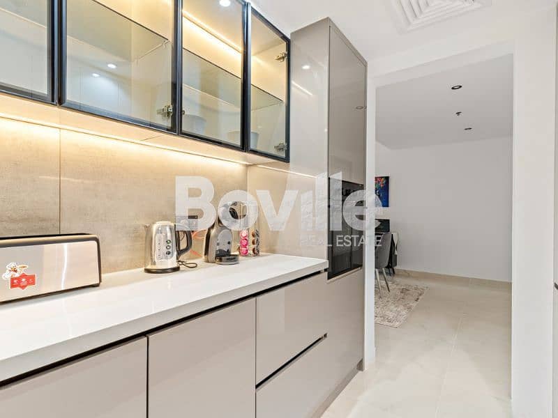 15 8 BLVD WALK1. jpg