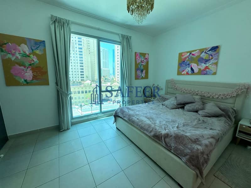 4 d8916109-bdc8-4594-8064-6ce982bd8b4d. jpg