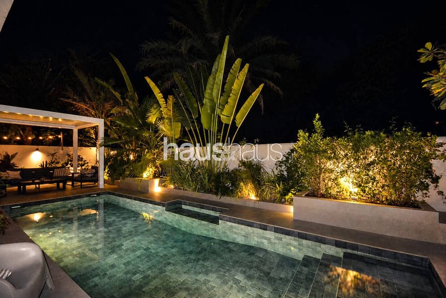 Single Row | Fully Upgraded | Amazing Location Single Row | Fully Upgraded | Amazing Location