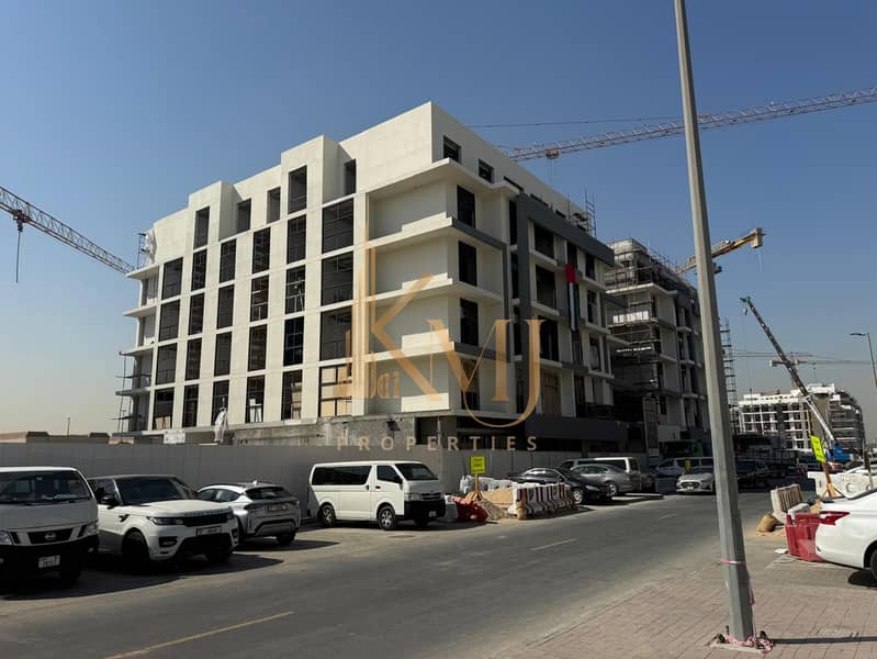 Luxury 2 BR Unit | High Best Tower | Open-Plan Layout - Image 12