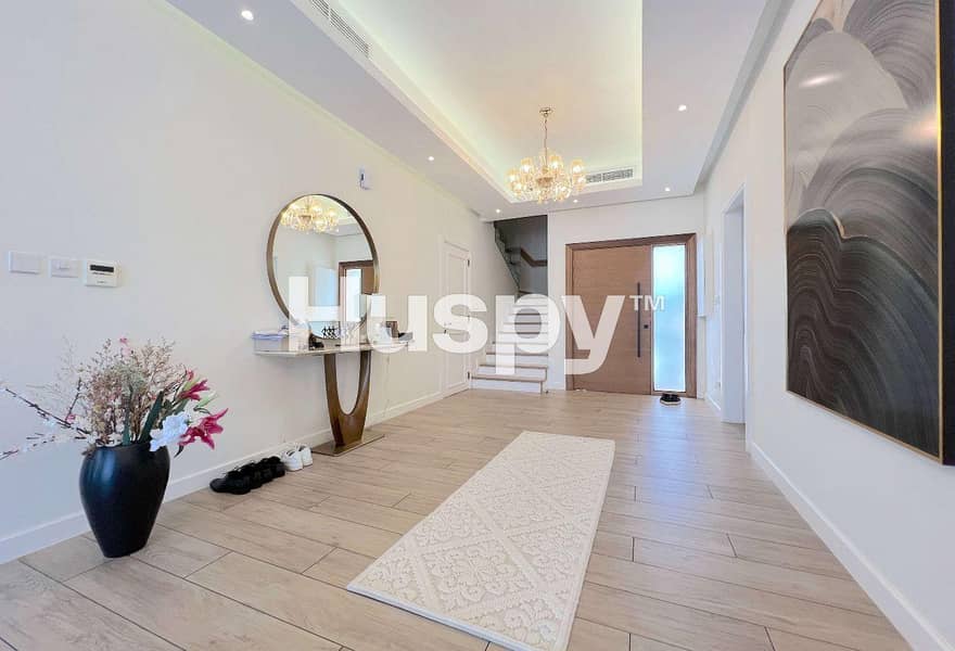 Lake View | Fully Upgraded | Private Garden Lake View | Fully Upgraded | Private Garden