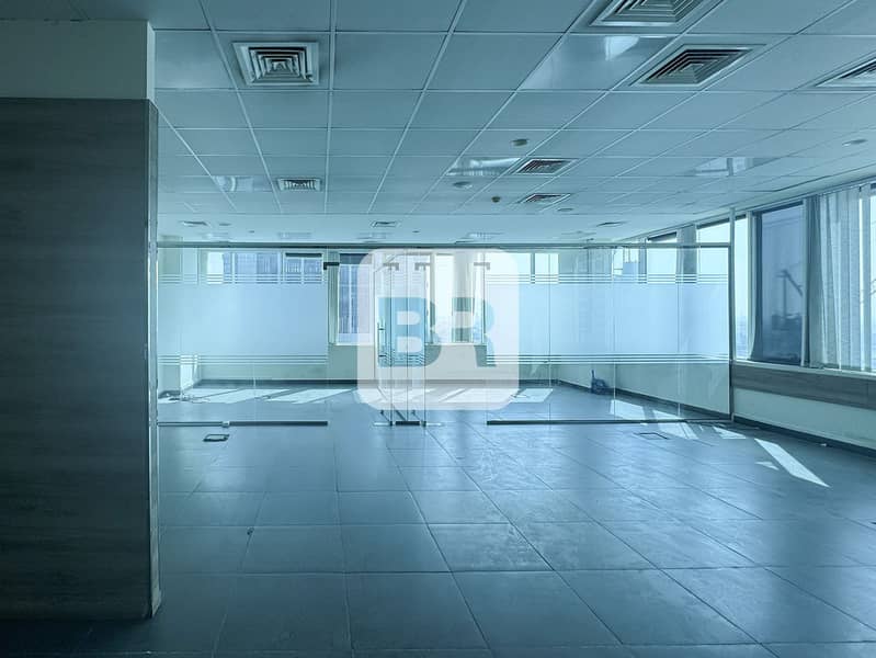 4 79741669dt5n81763721260. jpg