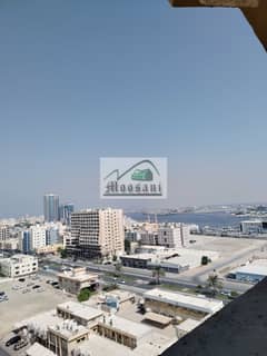 شقة واسعة مكونة من غرفة نوم واحدة + شرفة (إطلالة على البحر) + حمامين متاحة للإيجار بسعر 28,990 درهمًا إماراتيًا في أبراج الراشدية