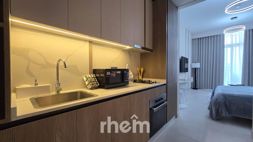 Modern Living | Spacious | Fully Furnished - Image 3