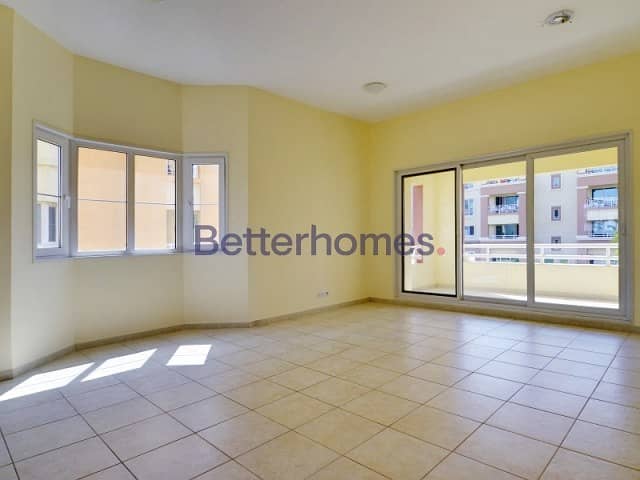 1 Bedroom Apartment in  Green Community