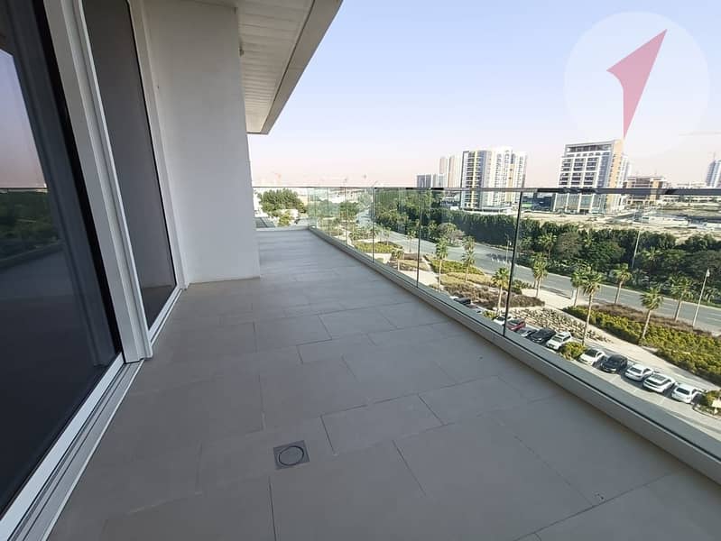 Nature Living | Exclusive Lifestyle | Huge Terrace Nature Living | Exclusive Lifestyle | Huge Terrace