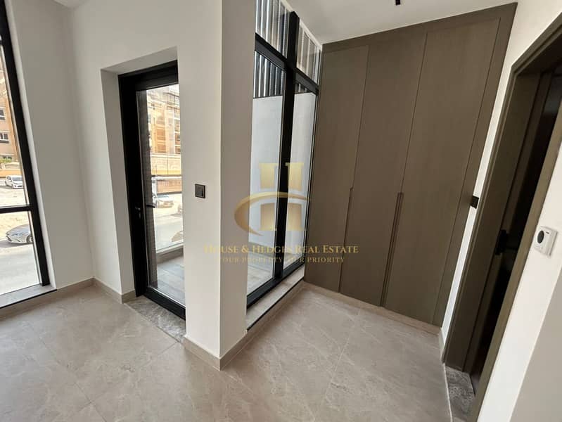 Brand new | 4 bhk + Maid room | Private elevator - Image 13