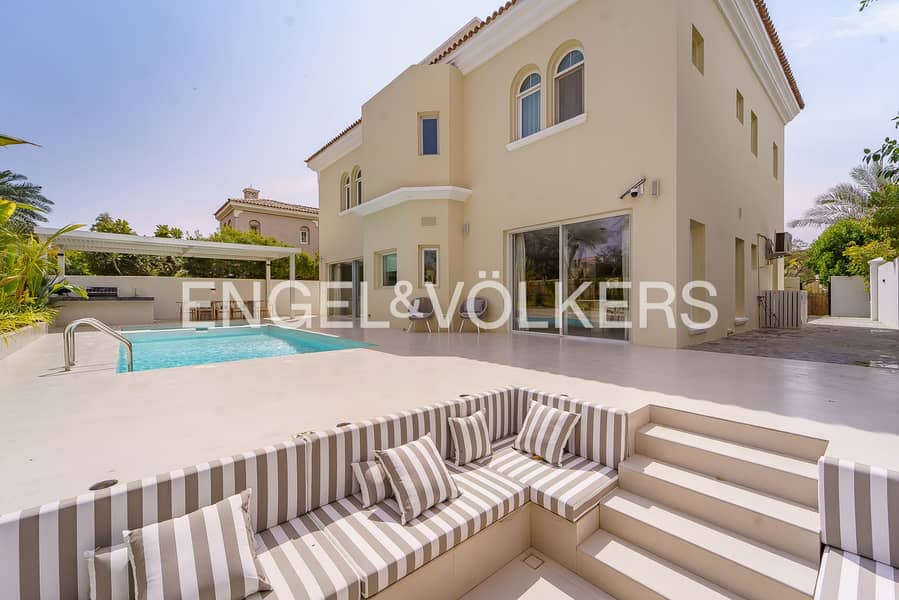 VOT | Great Location | Fully Upgraded - Furnished VOT | Great Location | Fully Upgraded - Furnished
