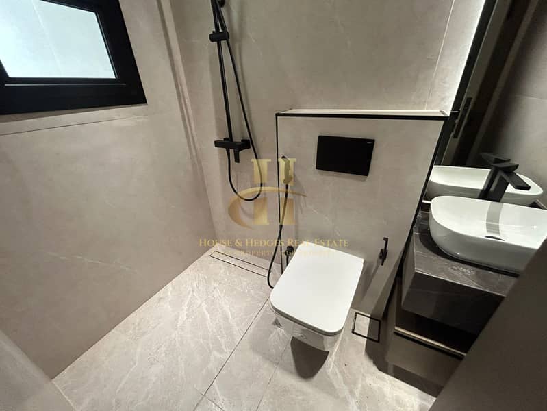 Brand new | 4 bhk + Maid room | Private elevator - Image 15