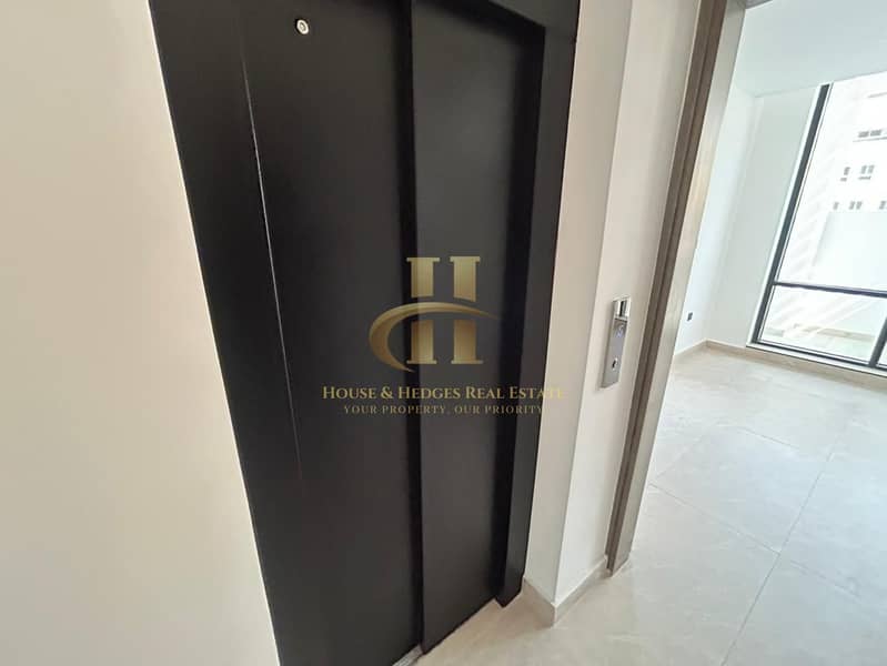 Brand new | 4 bhk + Maid room | Private elevator - Image 24