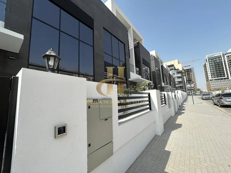 Brand new | 4 bhk + Maid room | Private elevator - Image 28
