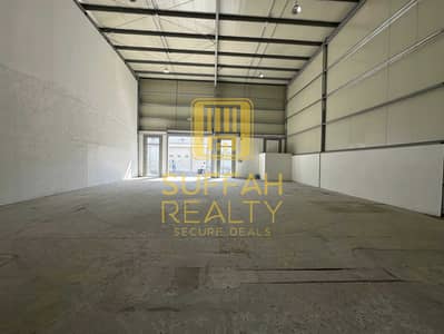 Warehouse for Rent in Al Quoz, Dubai - IMG_0187. jpeg Warehouse for Rent in Al Quoz, Dubai - IMG_0187. jpeg
