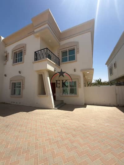 4 Bedroom Villa for Rent in Zakhir, Al Ain - IMG_4054. jpeg 4 Bedroom Villa for Rent in Zakhir, Al Ain - IMG_4054. jpeg