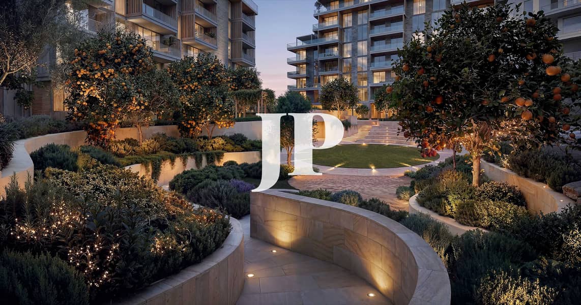 9 Green Walkways - Courtyard. png