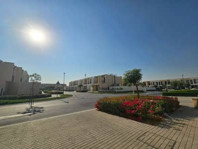 4 Bedroom Townhouse for Rent in Dubai South, Dubai - 微信图片_20251126103854_233_301. jpg 4 Bedroom Townhouse for Rent in Dubai South, Dubai - 微信图片_20251126103854_233_301. jpg