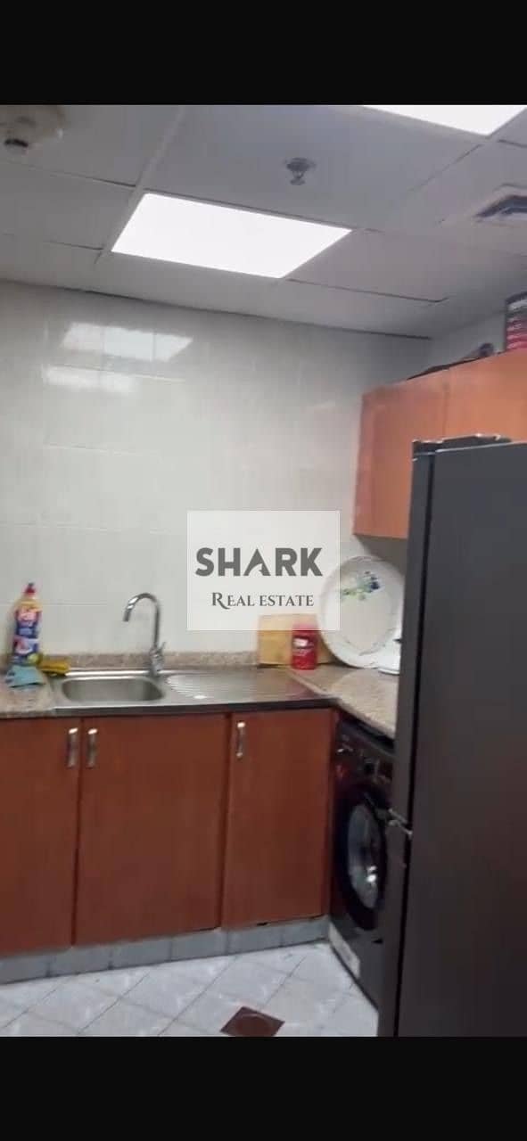 16 6e04f14c-bba2-47fe-a09f-034d94d8a343. jpeg