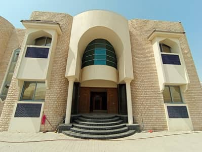 8 Bedroom Villa for Rent in Al Falaj, Sharjah - WhatsApp Image 2026-06-05 at 3.16. 24 AM. jpeg 8 Bedroom Villa for Rent in Al Falaj, Sharjah - WhatsApp Image 2026-06-05 at 3.16. 24 AM. jpeg