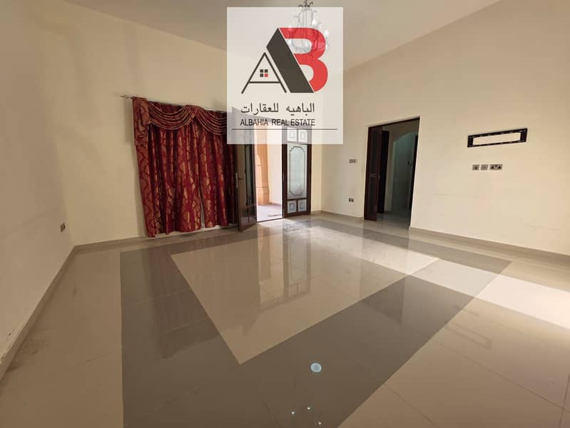 4 b3320e3f-be34-4c2f-ab03-a24839c5edc3. jpg