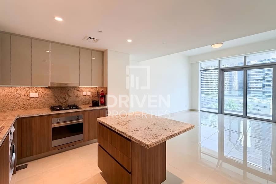 Spacious Layout | Mid Floor | Ready to Move in Spacious Layout | Mid Floor | Ready to Move in