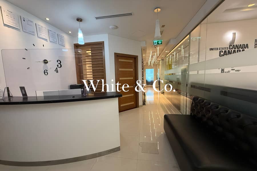 Fully Furnished | 4 Parkings | 4 Cheques Fully Furnished | 4 Parkings | 4 Cheques