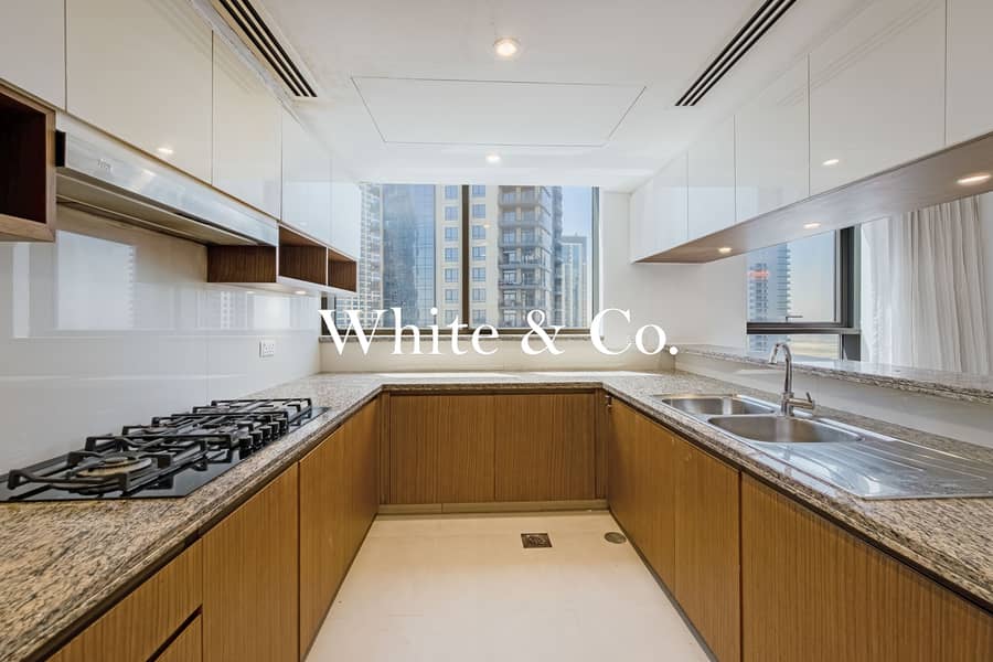3BR + Maid | Large Layout | Burj K Views 3BR + Maid | Large Layout | Burj K Views