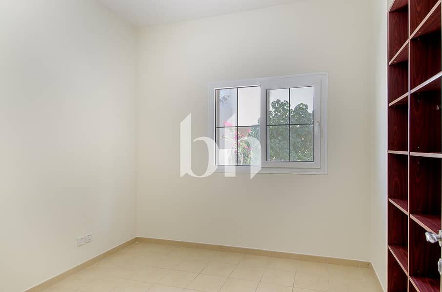 3 images image img