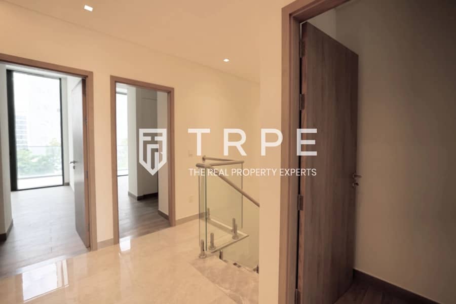 Single Row | Brand New | Furnished | Vacant - Image 9