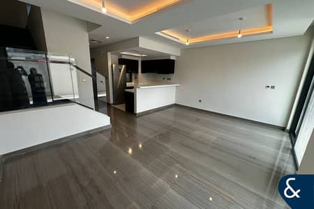 4 habitaciones Townhouse para en Alquiler en DAMAC Hills, Dubai - Casa adosada en DAMAC Hills,Silver Springs, 4 dormitorios, 180000 AED - 15433961 4 habitaciones Townhouse para en Alquiler en DAMAC Hills, Dubai - Casa adosada en DAMAC Hills,Silver Springs, 4 dormitorios, 180000 AED - 15433961
