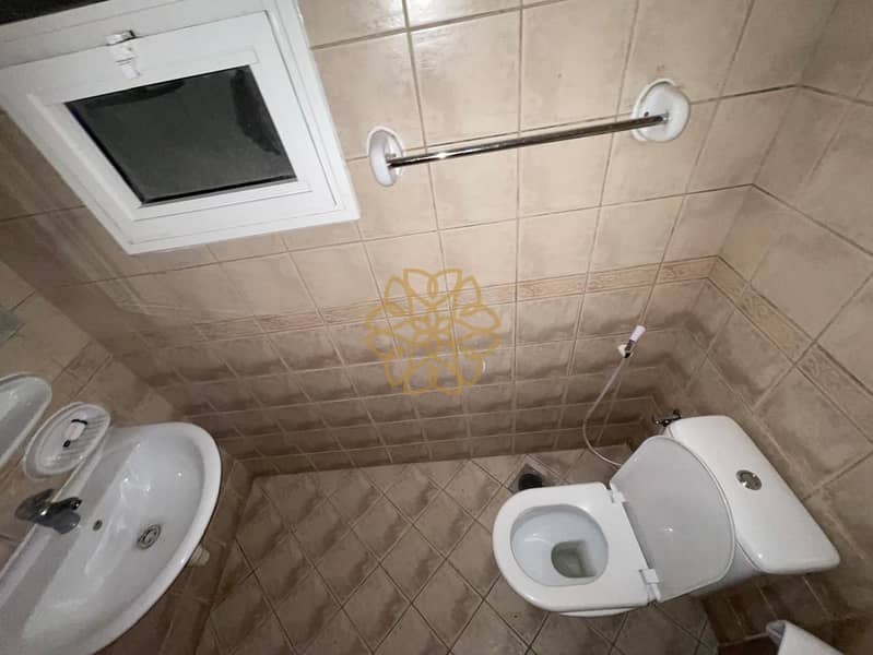 5 37858. jpg