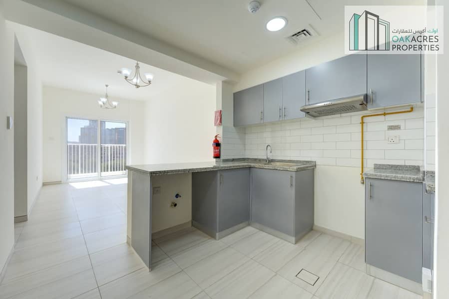 12 Cheques | 2 Bedroom Hall | Close to Circle Mall